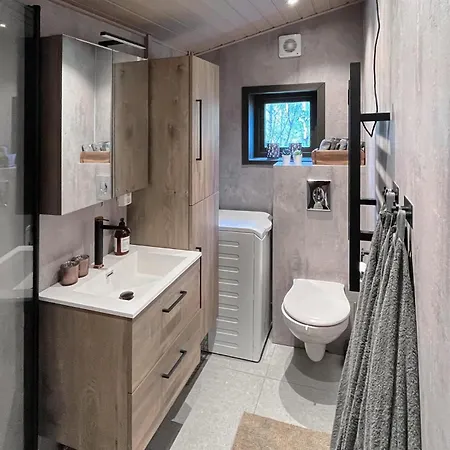 Awesome In Tysse With Kitchen Holiday home